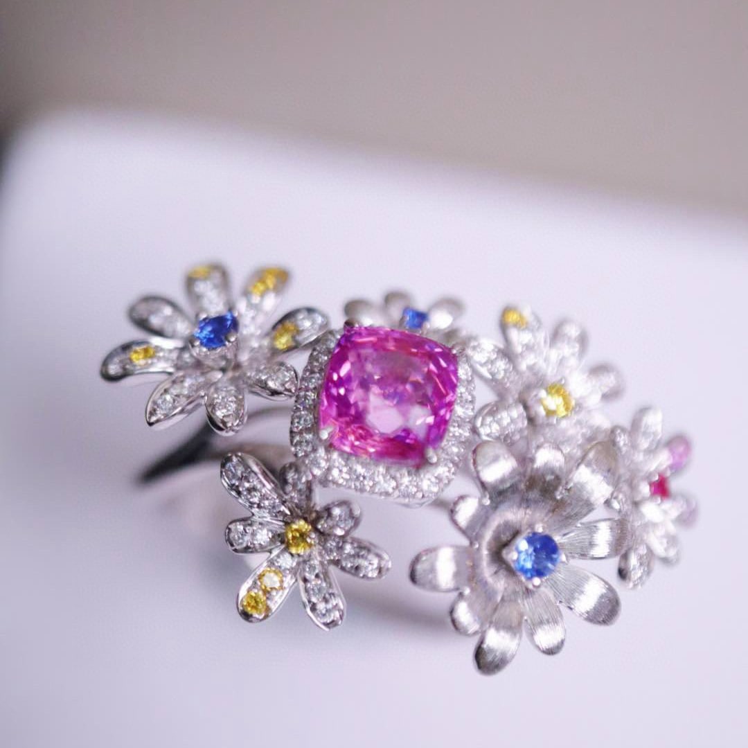 14k Gold 1.41 Ctw Natural Sapphire & Diamond Ring: Ref:230985213 // gold content:14k gold // ring size:7. 25us // // main gemstone:sapphire // shape:cushion // carat weight:1. 05ct // color:purplish pink // treatment:natural // // adjacent gemstone 2