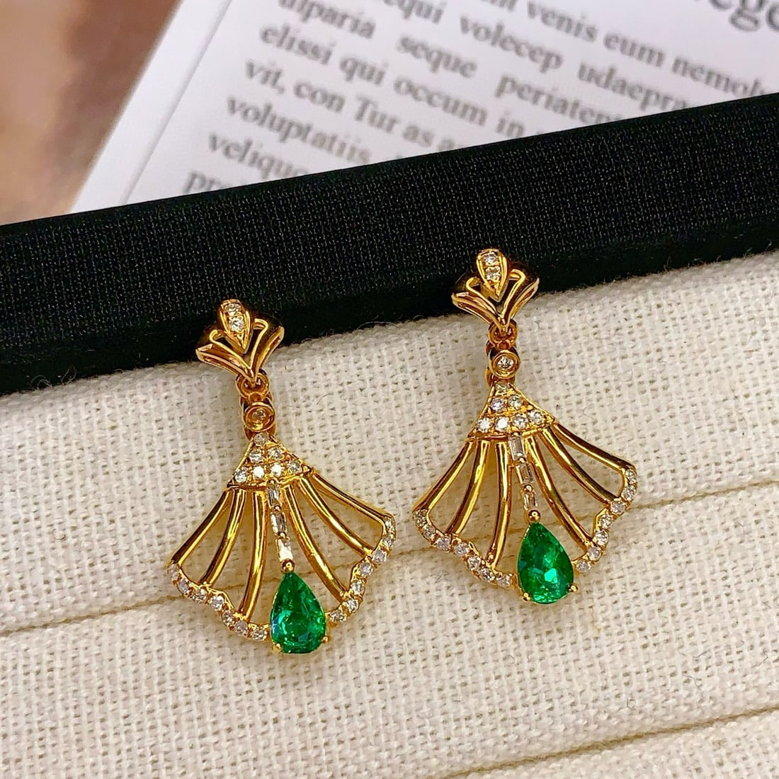 14k Gold 1 Ct Natural Emerald & Diamond Earrings - 4