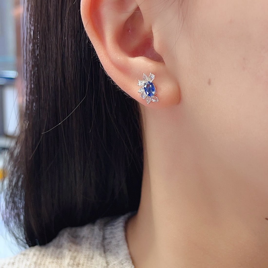 14k Gold 1.4 Ct Natural Sapphire & Diamond Earrings - 4