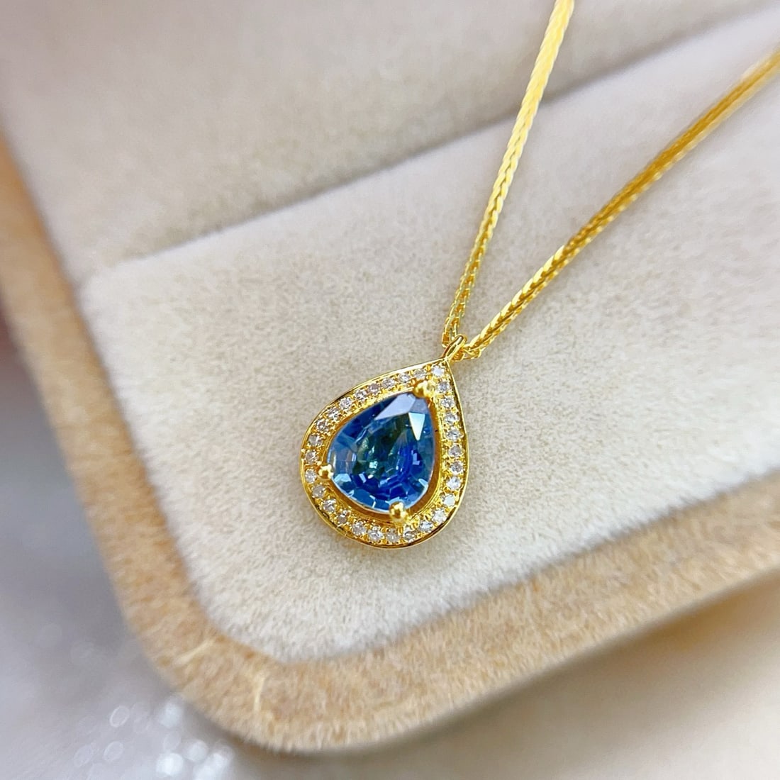 14k Gold 0.75 Ct Natural Sapphire & Diamond Necklace - 4