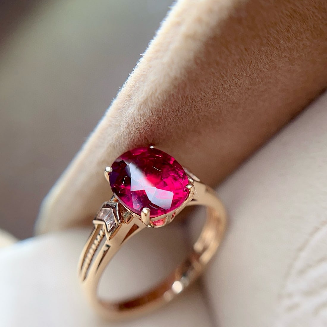 14k Gold 1.95 Ct Natural Tourmaline & Diamond Ring - 6