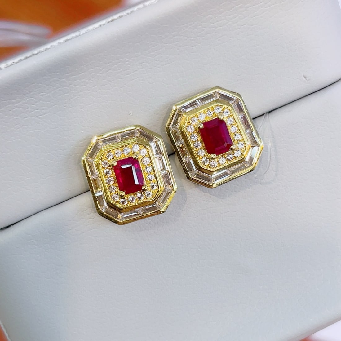 14k Gold 0.67 Ct Natural Ruby & Sapphire Earrings - 4