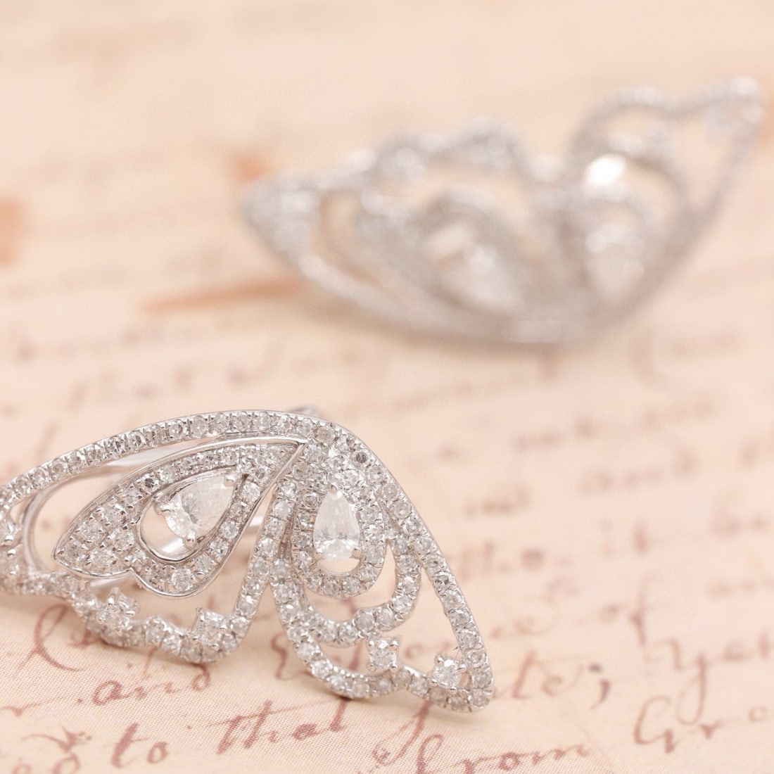 14k Gold 0.86 Ct Natural H Diamond & Butterfly Earrings - 3