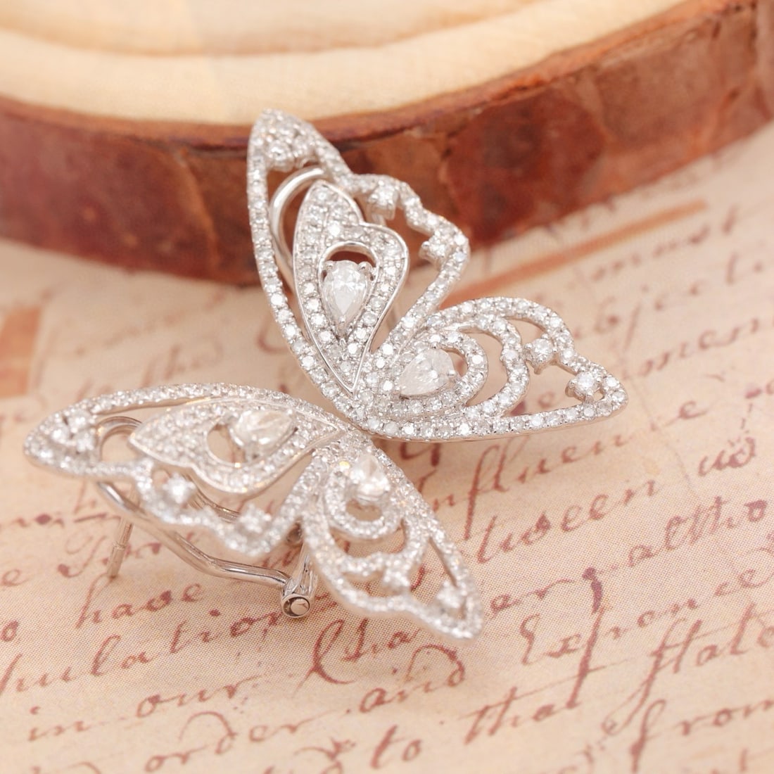 14k Gold 0.86 Ct Natural H Diamond & Butterfly Earrings - 6
