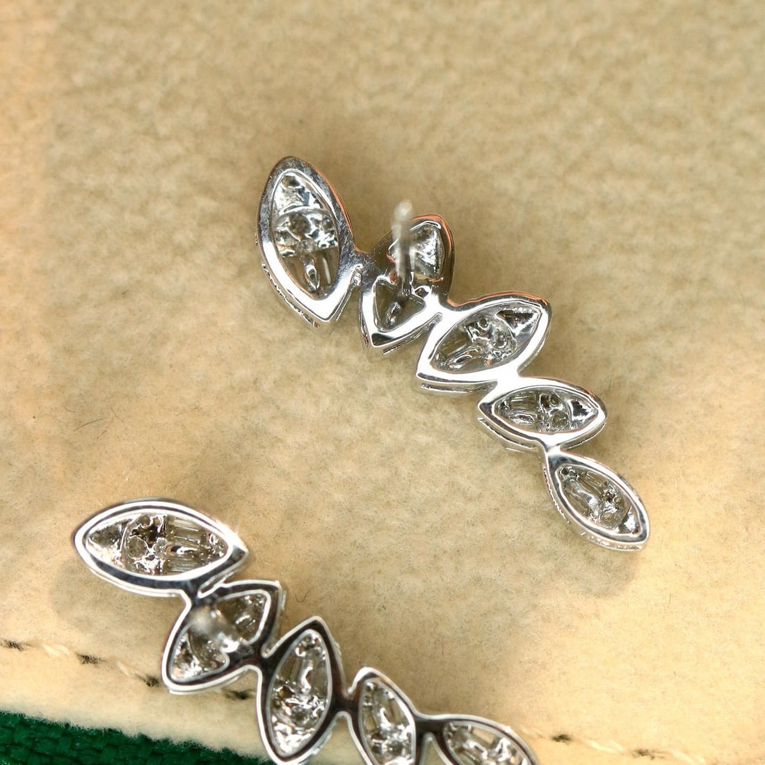 14k Gold 0.44 Ct Natural H Diamond Earrings - 3
