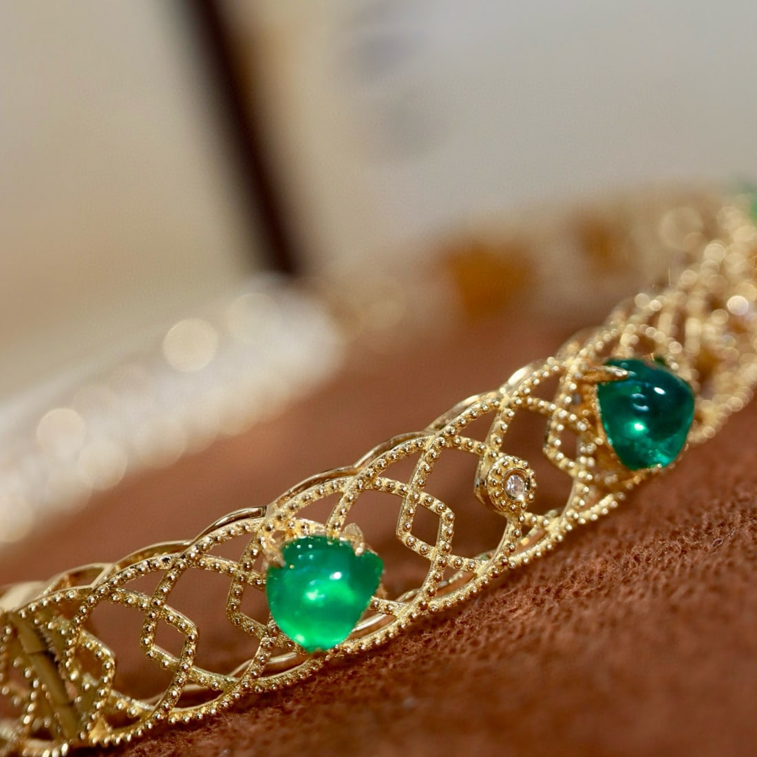 14k Gold 4.83 Ctw Natural Emerald & Diamond Bangle - 3