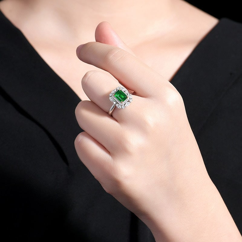 14k Gold 1.90 Ctw Vivid Green Natural Emerald & Diamond Ring - 3