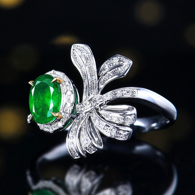 14k Gold 0.78 Ctw Vivid Green Natural Emerald & Diamond Ring - 2