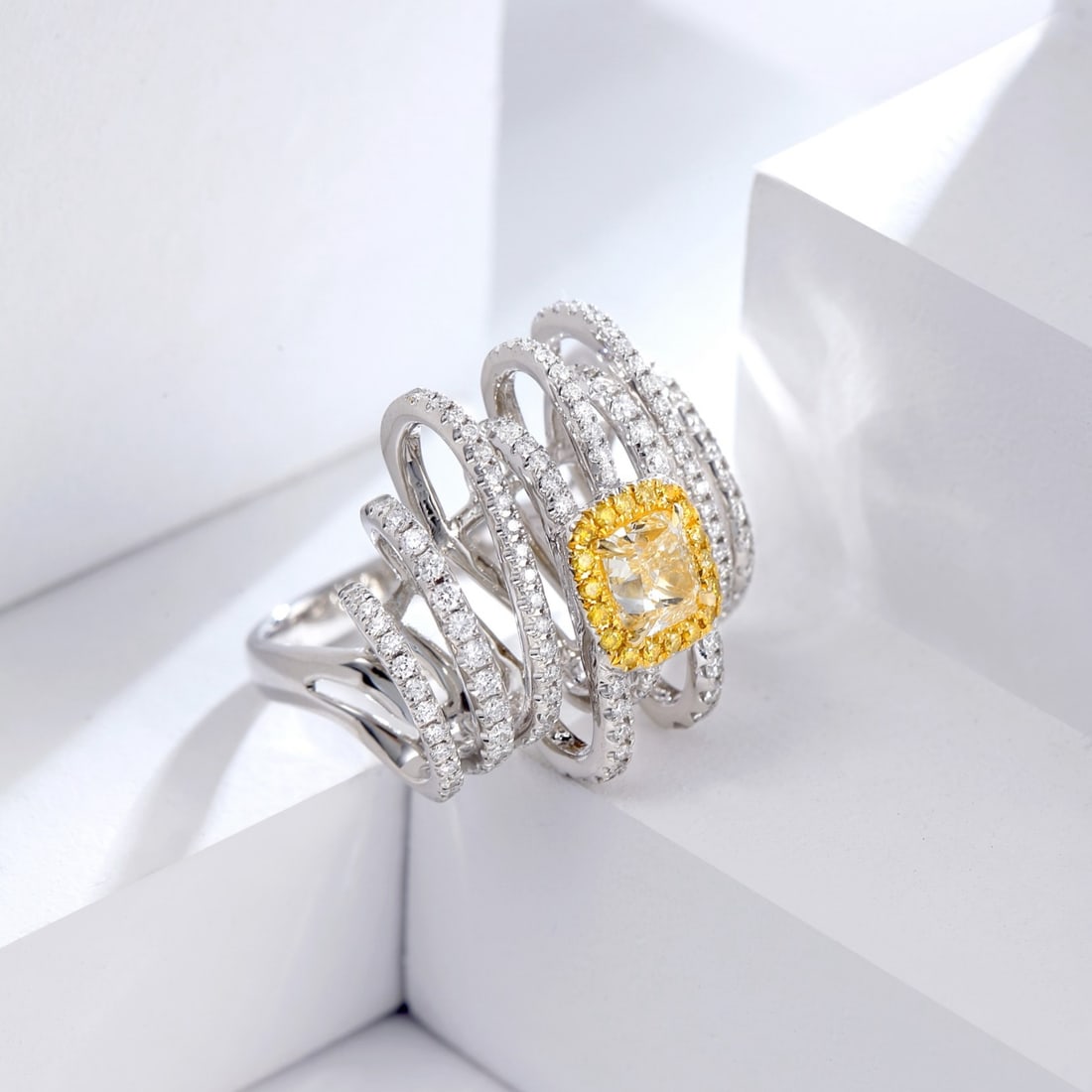 14k Gold 1.83 Ctw Natural Yellow Diamond & Diamond Ring - 4