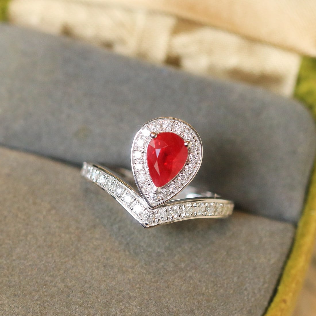14k Gold 1.49 Ctw Natural Ruby & Diamond Ring - 3