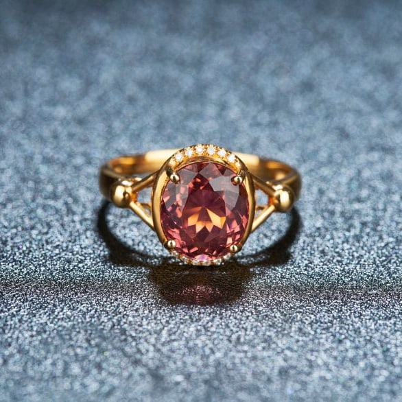 14k Gold 3.13 Ct Natural Tourmaline & Diamond Ring: Ref:230986070 // gold content:14k gold // ring size:7. 25us // // main gemstone:tourmaline // shape:oval // carat weight:3. 13ct // color:red // treatment:natural // // adjacent gemstone 2 : diamond /