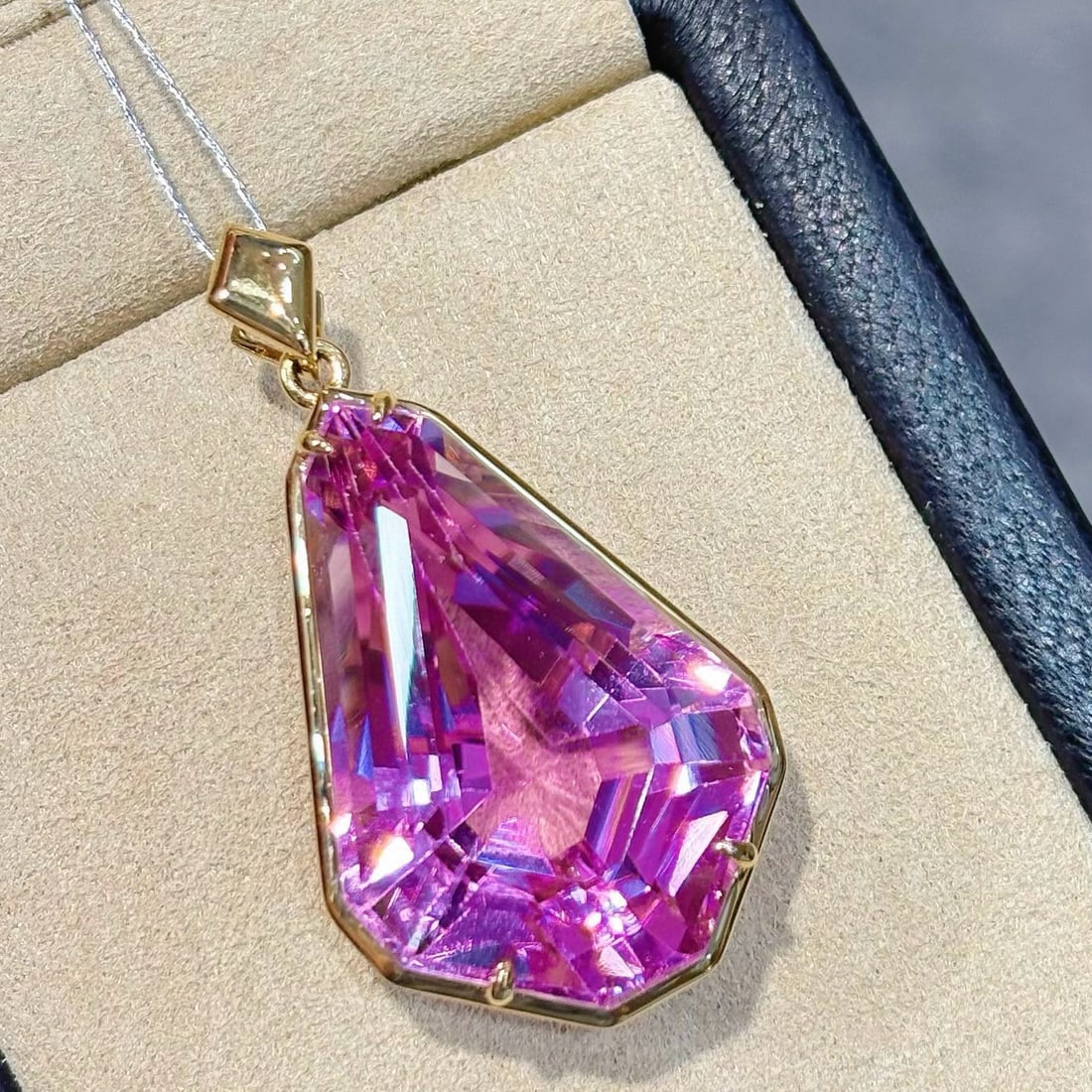 14k Gold 36.71 Ct Natural Kunzite Pendant( Without Chain ) - 5