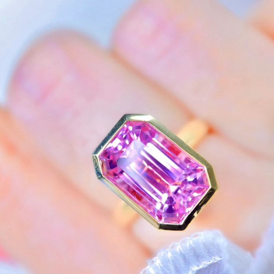 14k Gold 8.5 Ct Natural Kunzite Ring - 3