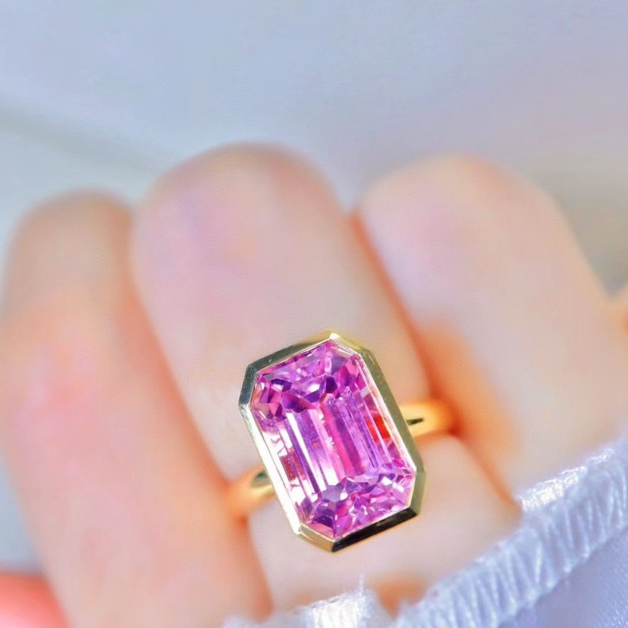 14k Gold 8.5 Ct Natural Kunzite Ring - 4