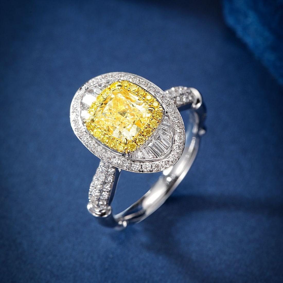 14k Gold 2.21 Ctw Natural Yellow Diamond & Diamond Ring - 3