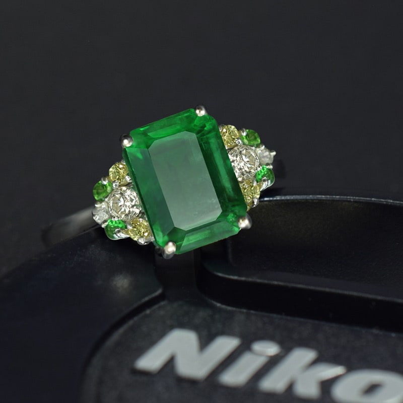 14k Gold 2.64 Ctw Vivid Green Natural Emerald & Diamond Ring - 2
