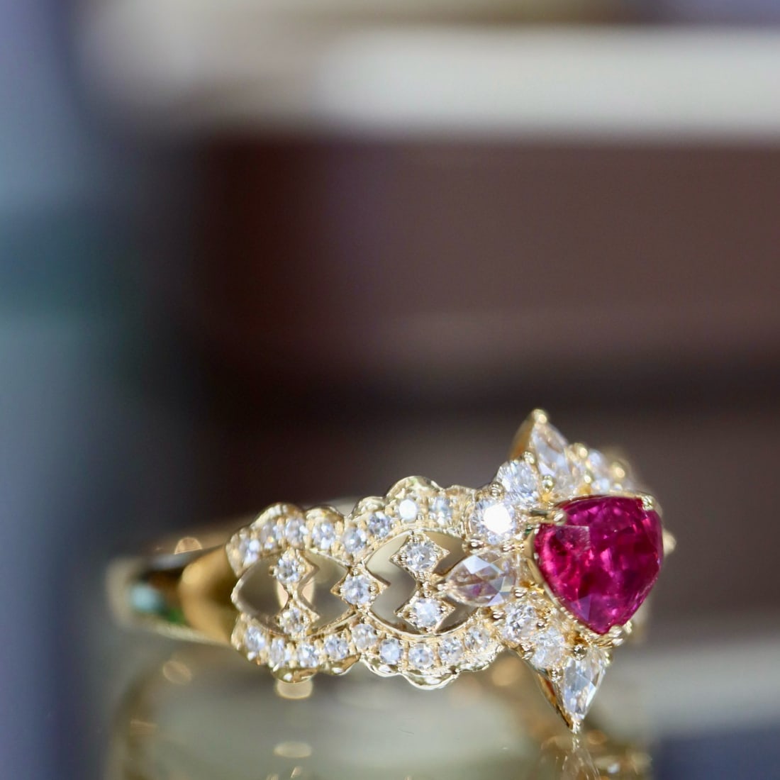 14k Gold 0.87 Ctw Natural Ruby & Diamond Ring - 2