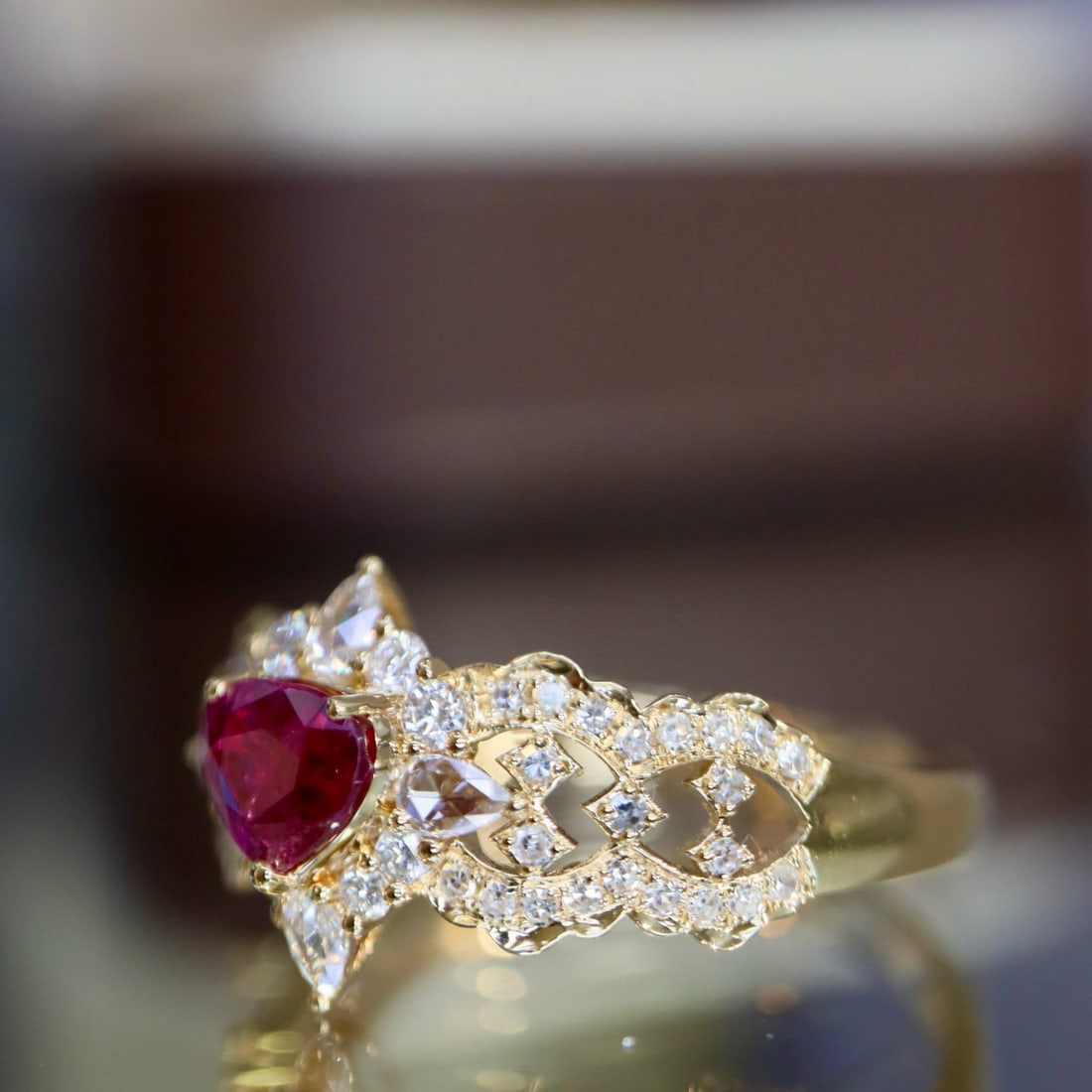 14k Gold 0.87 Ctw Natural Ruby & Diamond Ring - 3