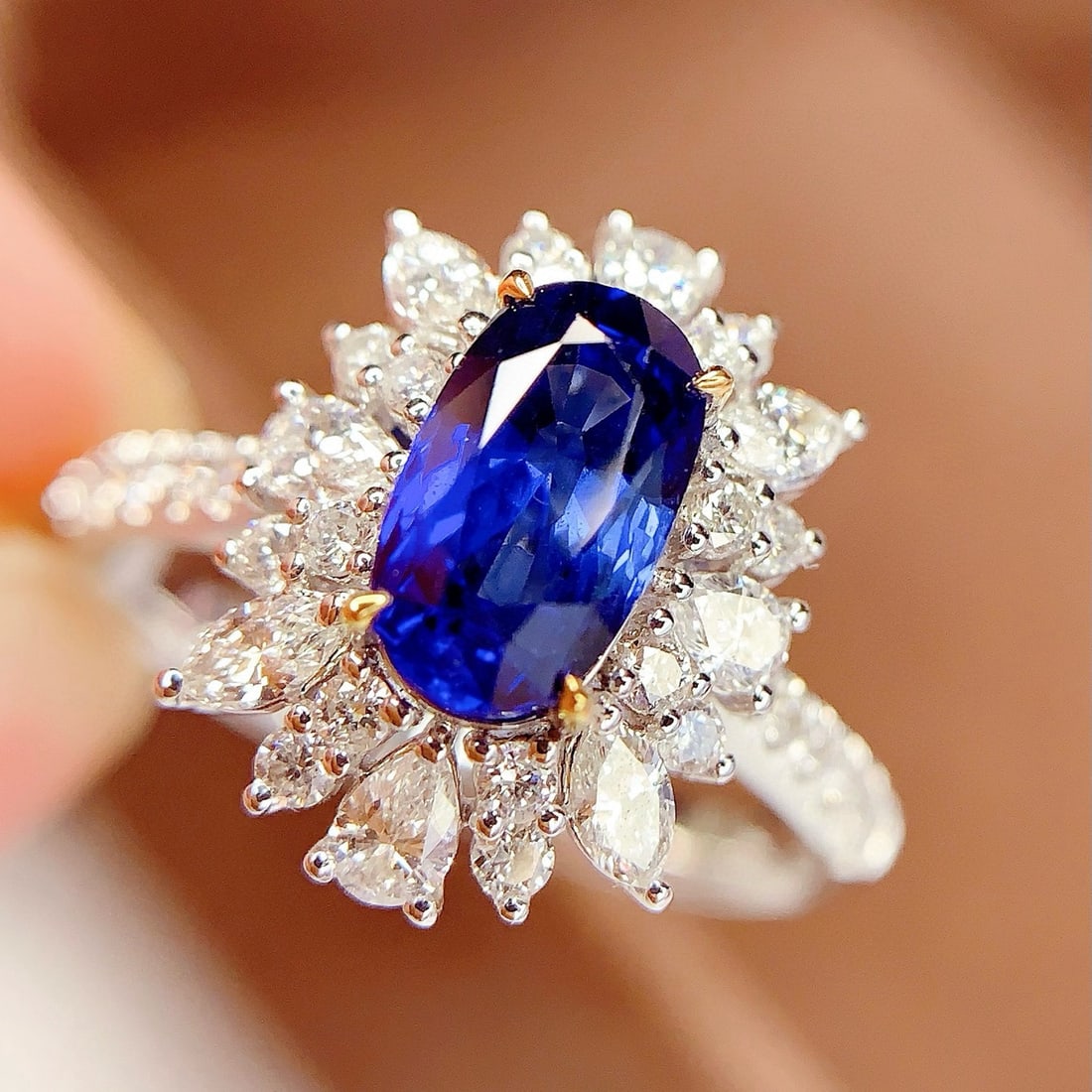 14k Gold 1.5 Ct Natural Sapphire & Diamond Ring - 2