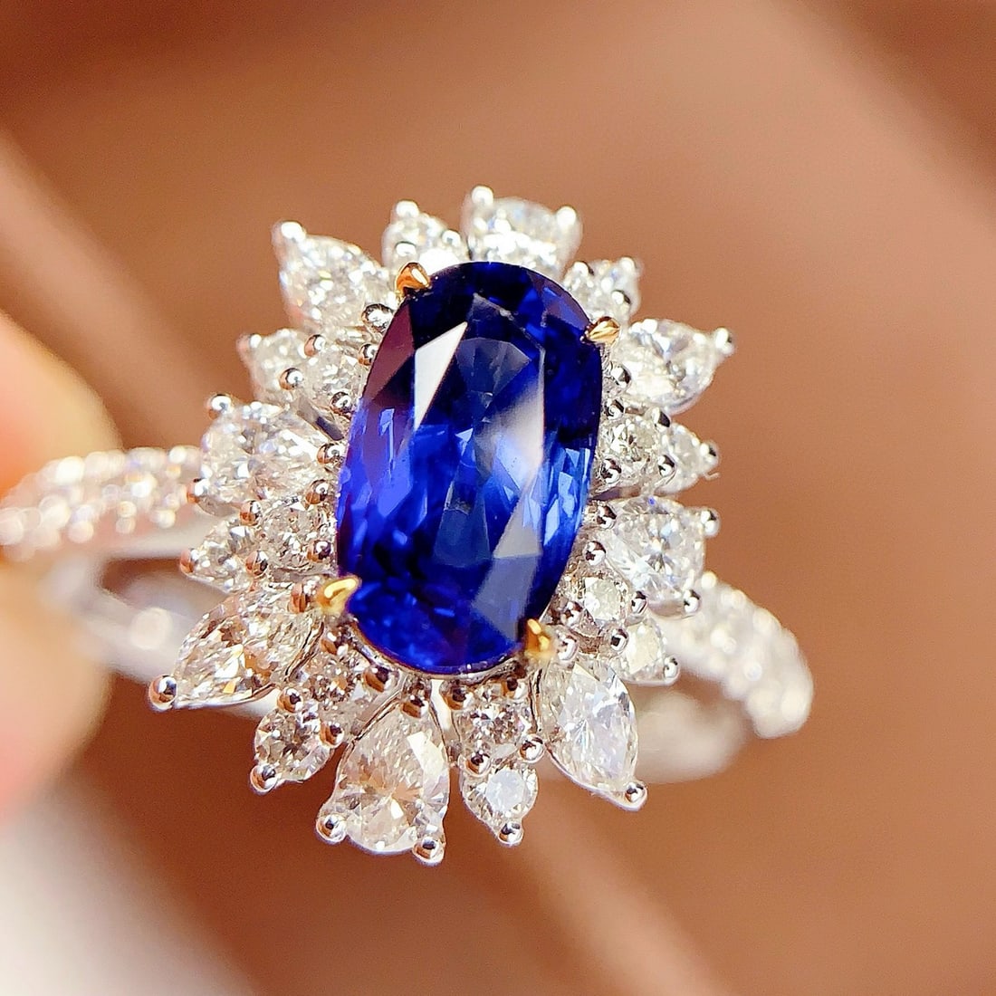 14k Gold 1.5 Ct Natural Sapphire & Diamond Ring - 3