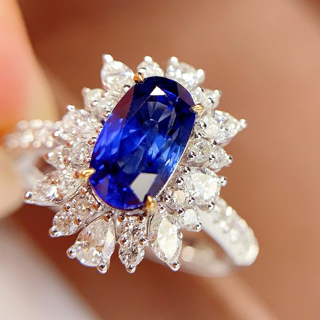 14k Gold 1.5 Ct Natural Sapphire & Diamond Ring - 4