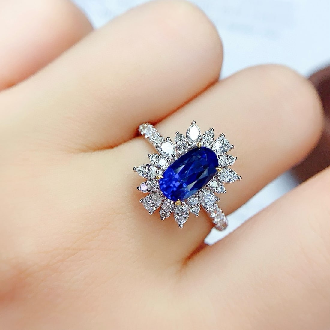 14k Gold 1.5 Ct Natural Sapphire & Diamond Ring - 6