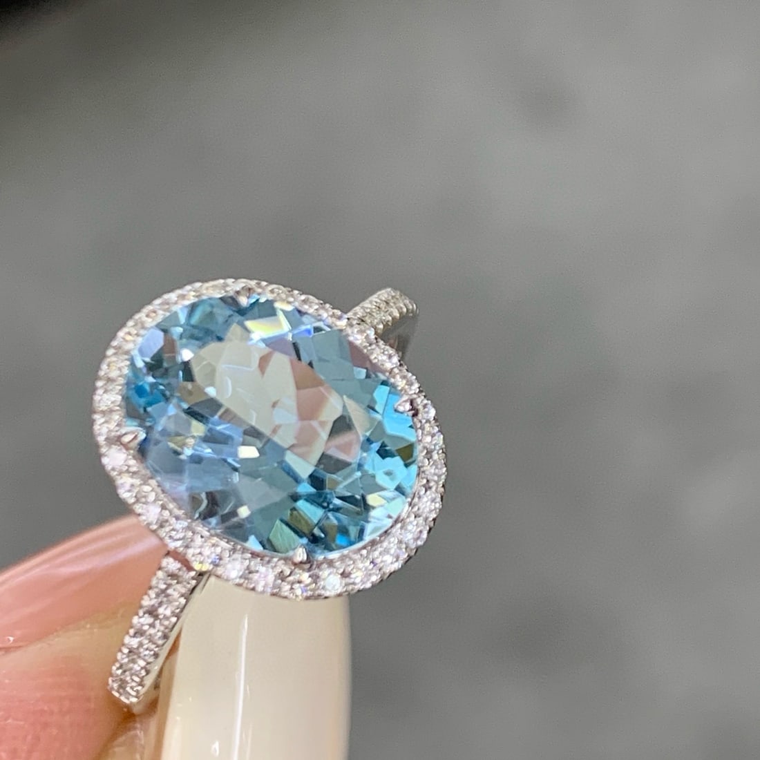 14k Gold 2.71 Ctw Natural Aquamarine & Diamond Ring - 2