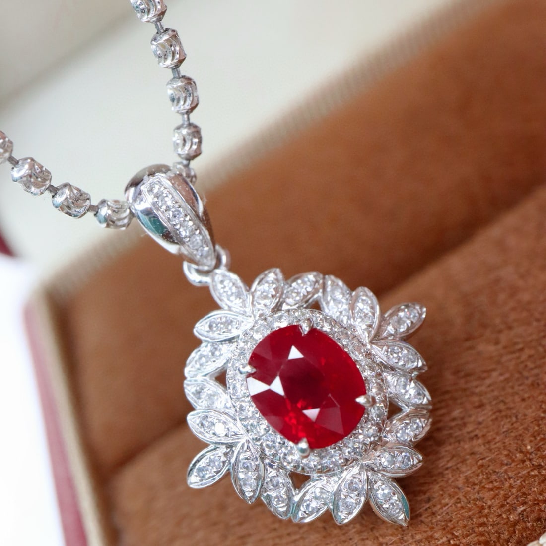 14k Gold 1.26 Ctw Natural Ruby & Diamond Pendant( Without Chain ): Ref:230986119 // gold content:14k gold // main gemstone:ruby // shape:oval // carat weight:1. 02ct // color:pigeonblood red // treatment:natural // // adjacent gemstone 2 : diamond // shape:round //