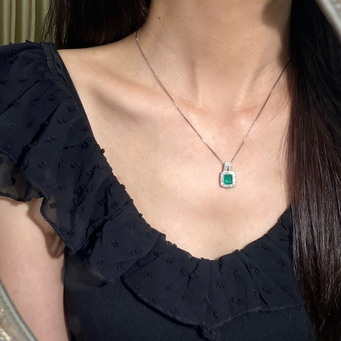 14k Gold 2.18 Ctw Vivid Green Natural Emerald & Diamond Pendant( Without Chain ) - 4