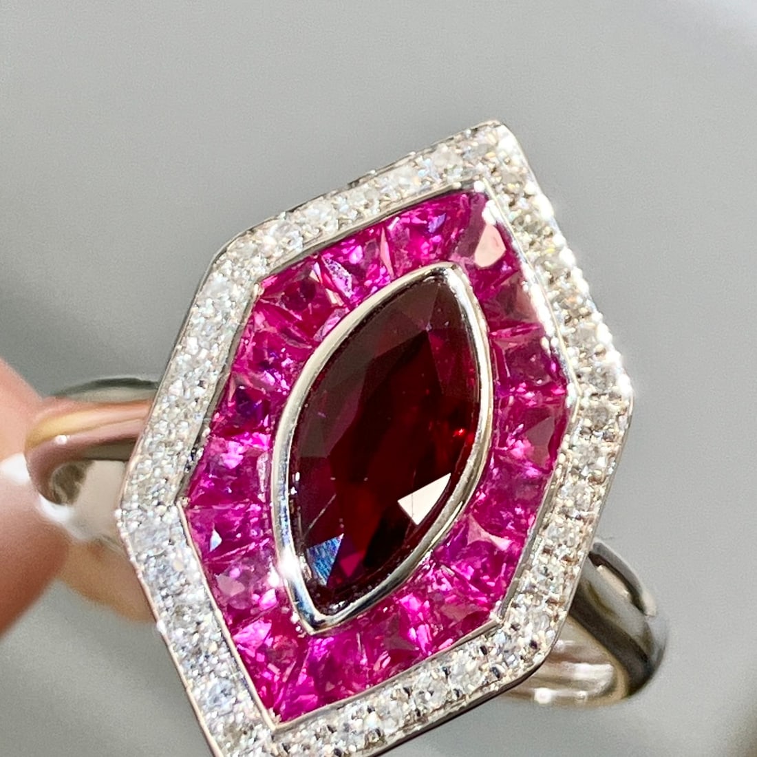 14k Gold 1.20 Ctw Natural Ruby & Diamond Ring - 4