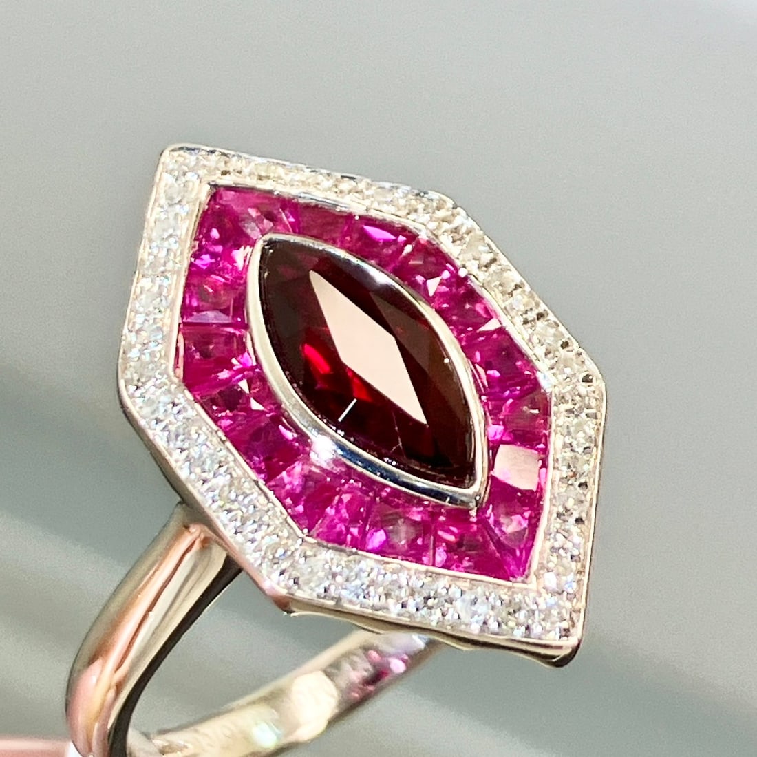 14k Gold 1.20 Ctw Natural Ruby & Diamond Ring - 5