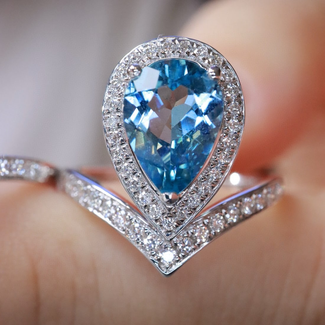 14k Gold 1.93 Ctw Natural Aquamarine & Diamond Ring - 5