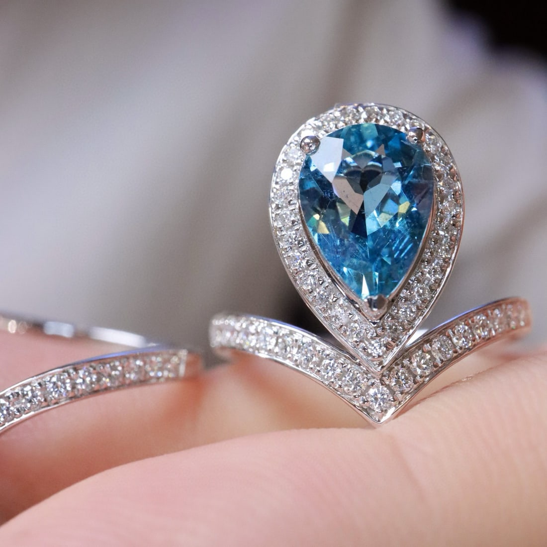 14k Gold 1.93 Ctw Natural Aquamarine & Diamond Ring - 6