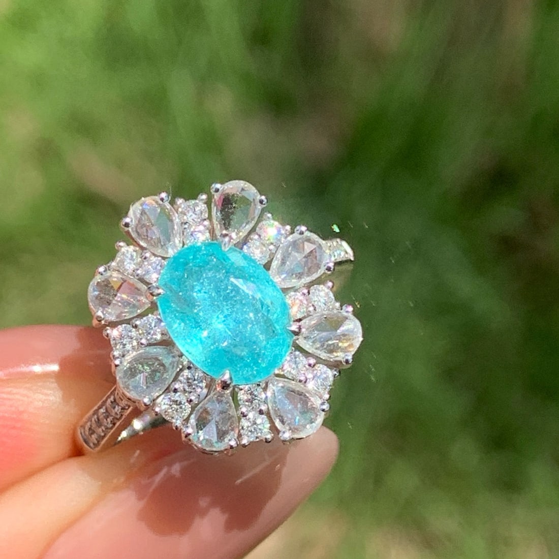 14k Gold 2.40 Ctw Natural Paraiba Tourmaline & Diamond Ring - 3