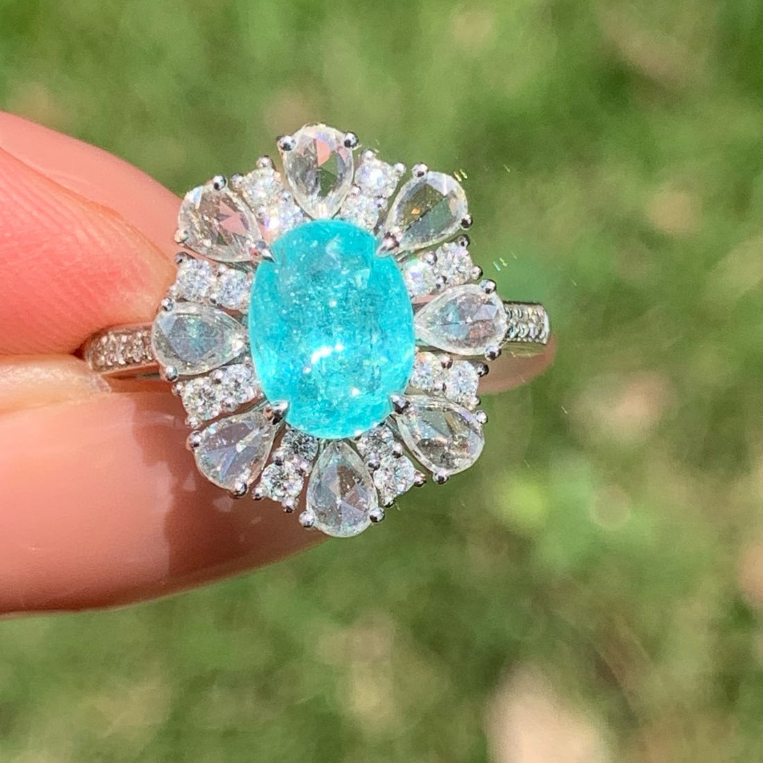 14k Gold 2.40 Ctw Natural Paraiba Tourmaline & Diamond Ring - 8