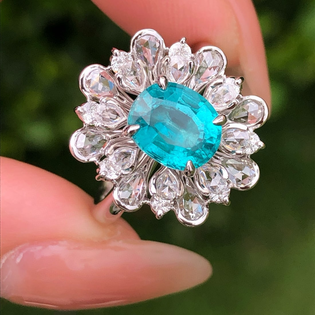 14k Gold 2.87 Ctw Natural Paraiba Tourmaline & Diamond Ring - 4
