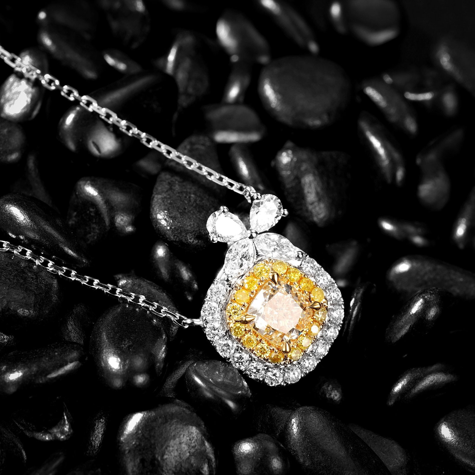 14k Gold 0.90 Ctw Natural Yellow Diamond & Diamond Necklace: Ref:230986159 // gold content:14k gold // main gemstone:yellow diamond // shape:cushion // carat weight:0. 50ct // color:yellow // treatment:natural // // adjacent gemstone 2 : diamond //