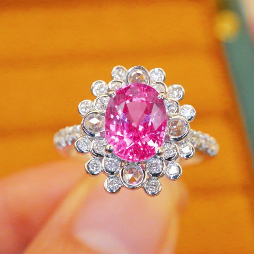 14k Gold 2.33 Ctw Natural Padparadscha Sapphire & Diamond Ring: Ref:230986160 // gold content:14k gold // ring size:7. 25us // // main gemstone:padparadscha sapphire // shape:oval // carat weight:1. 86ct // color:orangish pink // treatment:natural // // adjacent