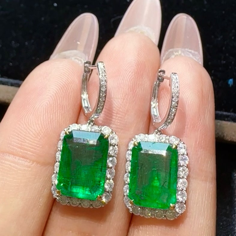 14k Gold 5.91 Ct Vivid Green Natural Emerald & Diamond Earrings - 4