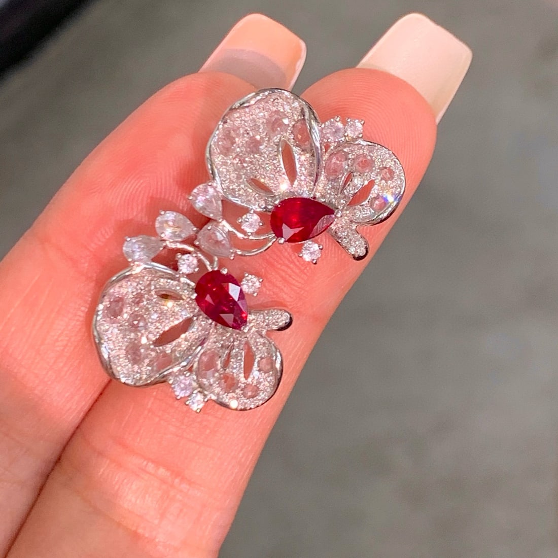 14k Gold 1.40 Ctw Natural Ruby & Diamond Earrings - 5