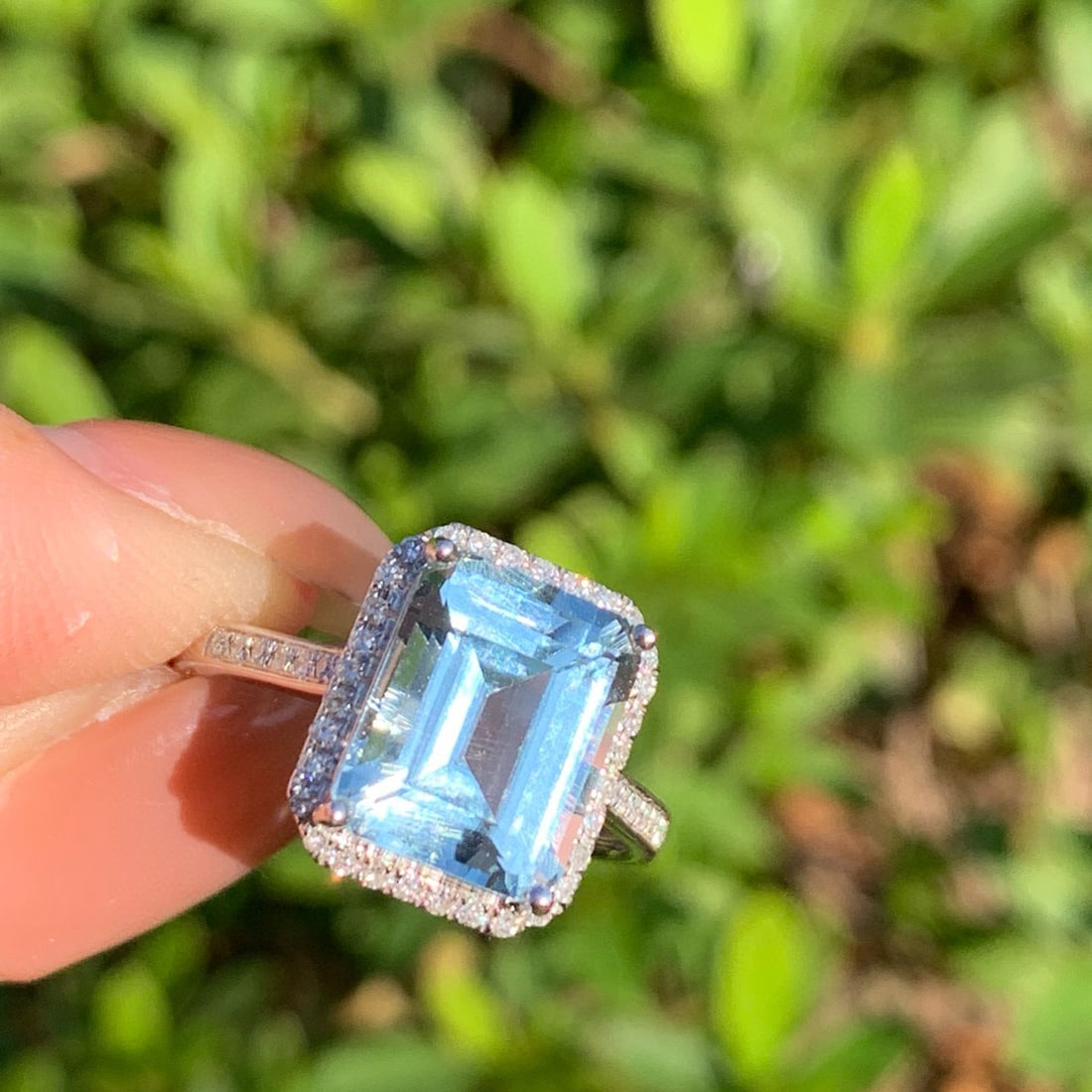 14k Gold 3 Ct Natural Aquamarine & Diamond Ring - 6