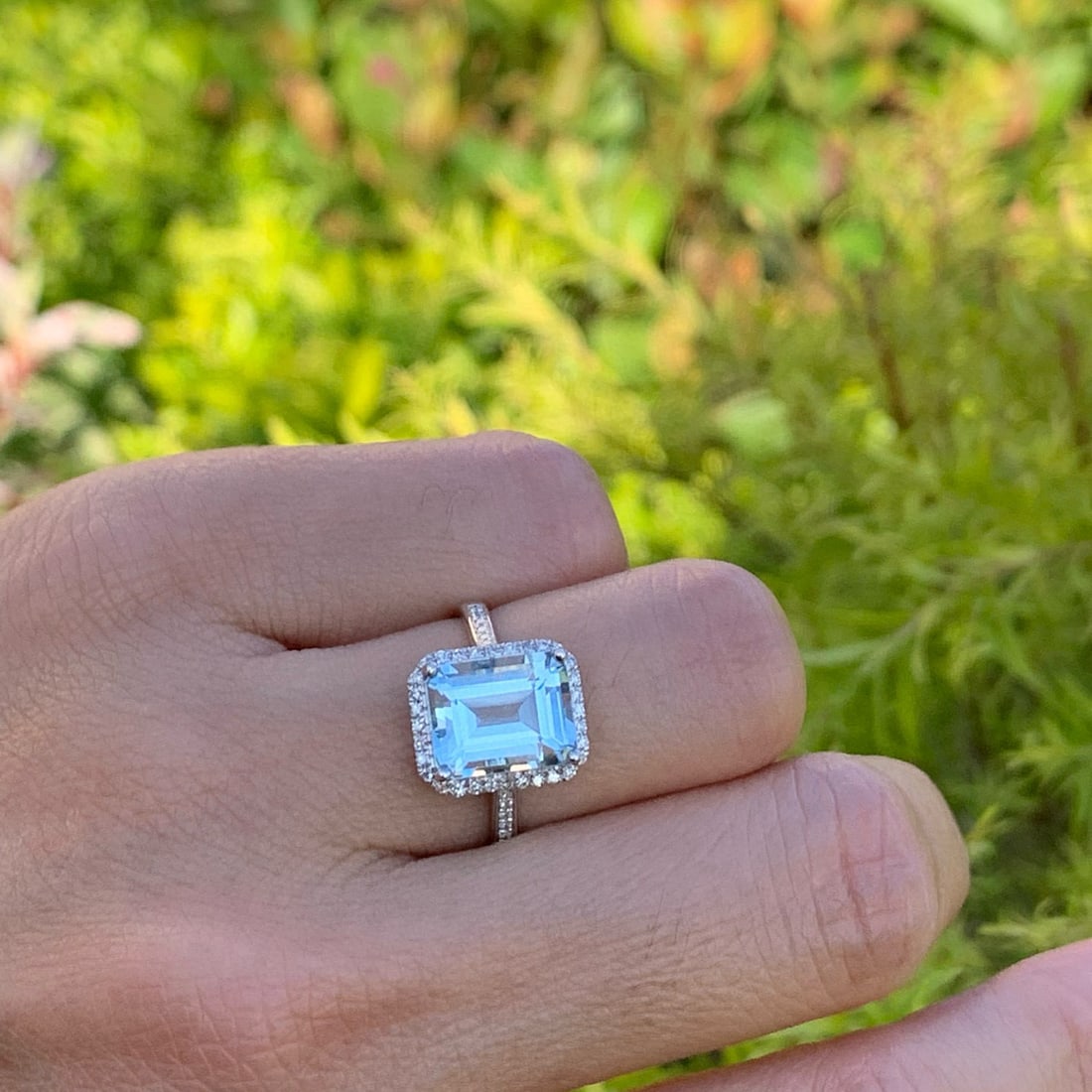 14k Gold 3 Ct Natural Aquamarine & Diamond Ring - 7