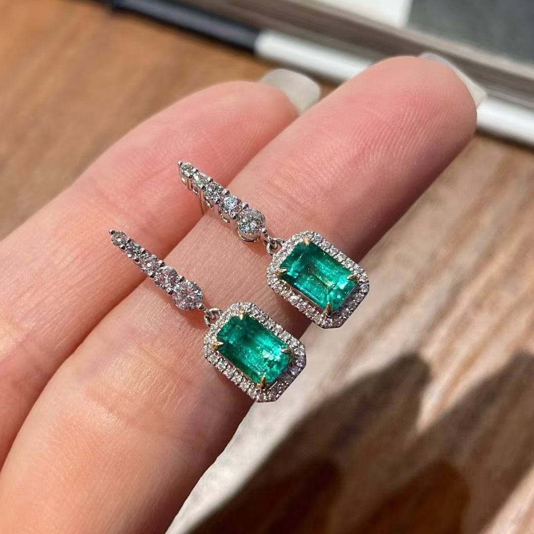 14k Gold 1.5 Ct Vivid Green Natural Emerald & Diamond Earrings - 3