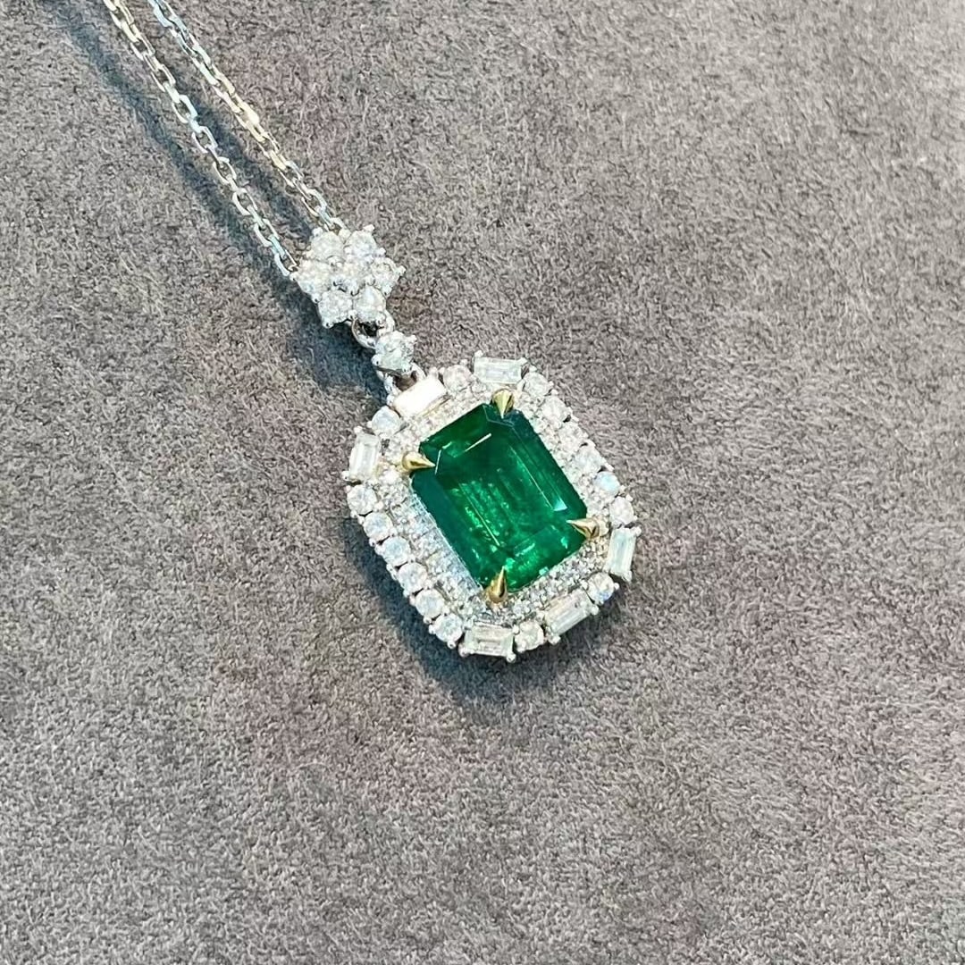14k Gold 2.14 Ctw Vivid Green Natural Emerald & Diamond Pendant( Without Chain ) - 5