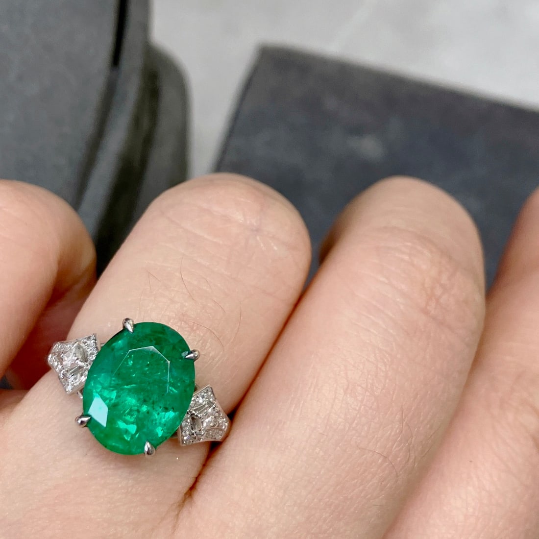 14k Gold 4.68 Ctw Natural Emerald & Diamond Ring - 4