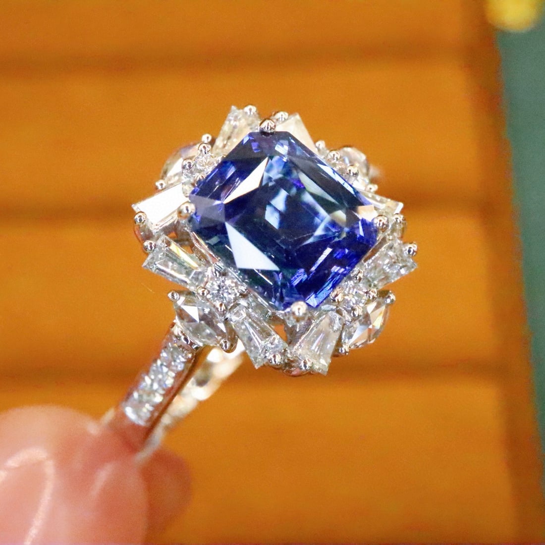 14k Gold 2.49 Ctw Natural Sapphire & Diamond Ring - 2