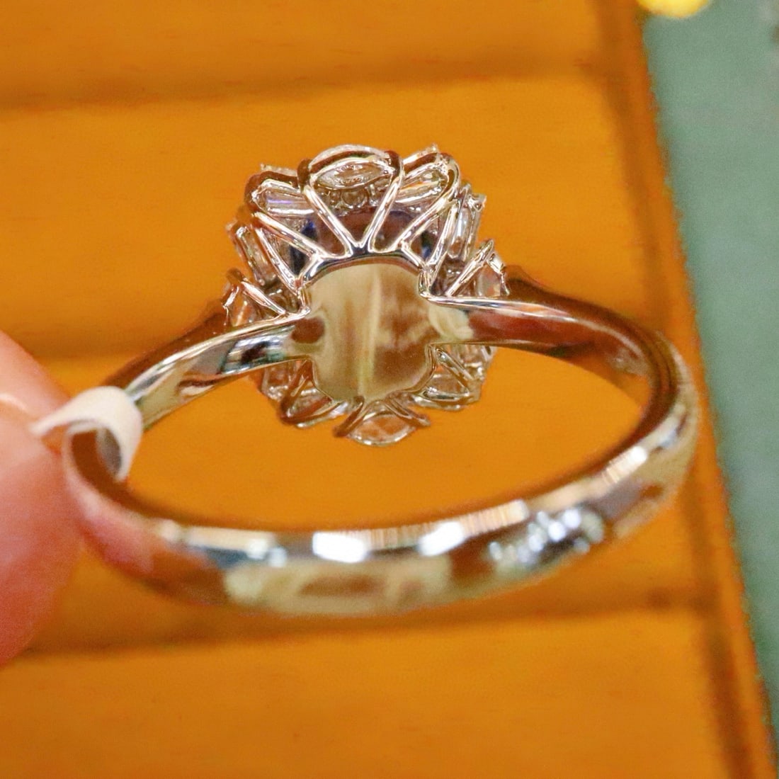 14k Gold 2.49 Ctw Natural Sapphire & Diamond Ring - 4