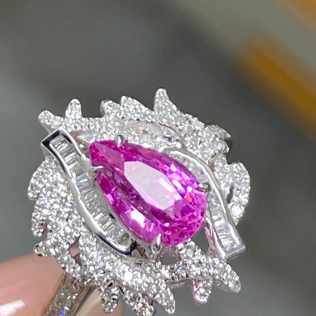 14k Gold 1.77 Ctw Natural Padparadscha Sapphire & Diamond Ring - 2