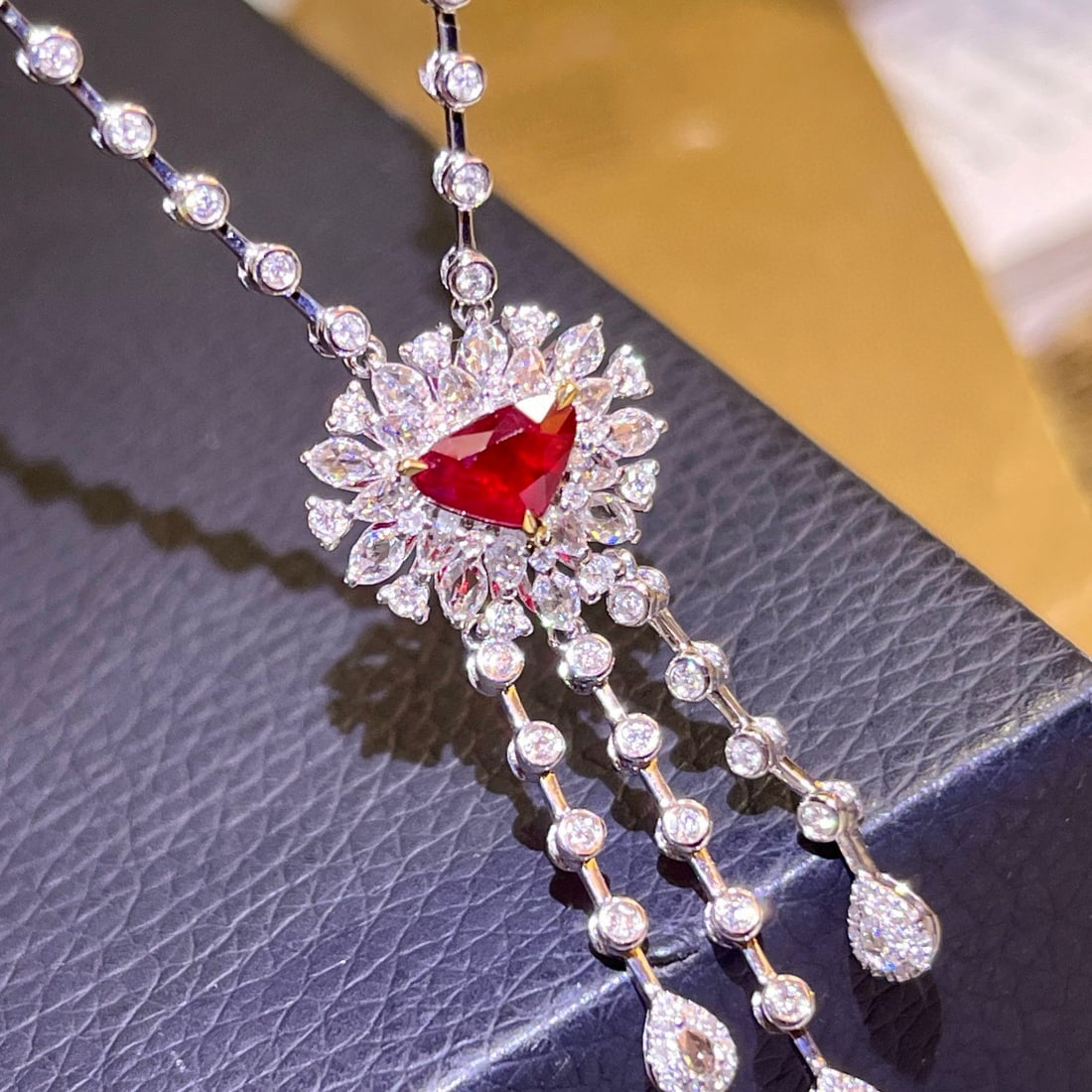 14k Gold 1.96 Ctw Natural Ruby & Diamond Necklace: Ref:230986230 // gold content:14k gold // main gemstone:ruby // shape:pear // carat weight:1. 03ct // color:pigeonblood red // treatment:natural // // adjacent gemstone 2 : diamond // number of stones