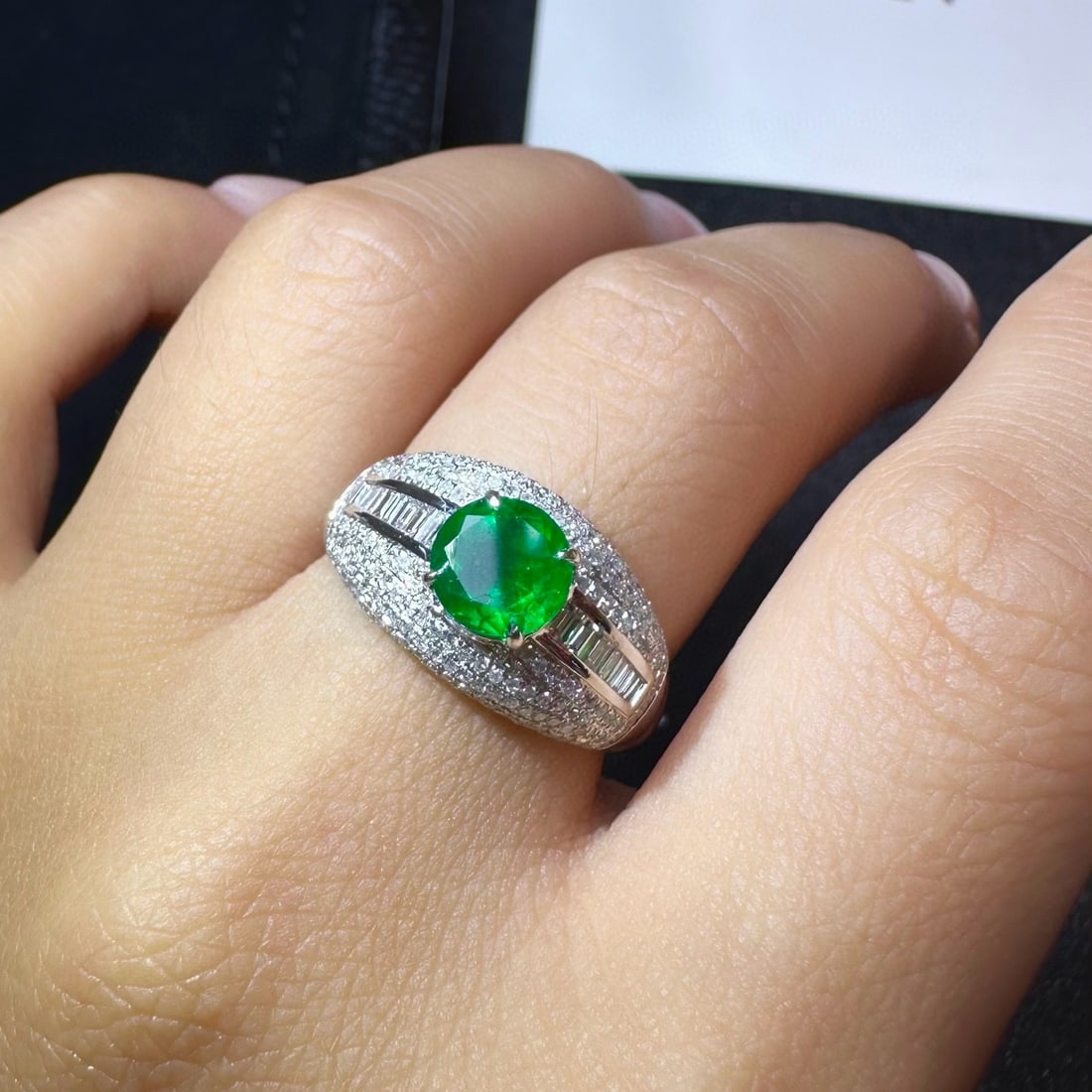 14k Gold 1.96 Ctw Vivid Green Natural Emerald & Diamond Ring - 2